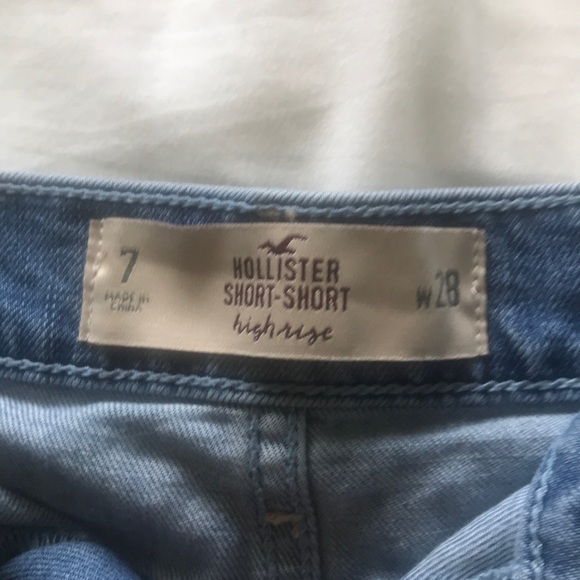 Hollister Short-Short High Rise - Picture 3 of 3